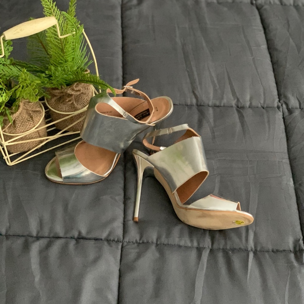 New look premium silver shoes